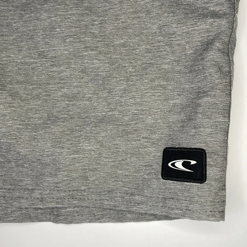 O’Neill men’s Size Medium grey‎ shorts with pockets.